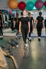 Lade das Bild in den Galerie-Viewer, Poodle Socks Championship Length