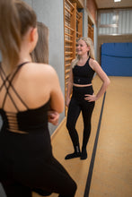 Lade das Bild in den Galerie-Viewer, Cozy Gold IrishDance Leggings, See-Proof dark black