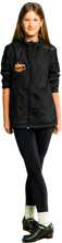 Lade das Bild in den Galerie-Viewer, Wind-/ Regenjacke - IRISHDANCE FESTIVAL MERCH / ERLEBNISCAMP 3

