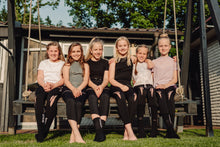 Lade das Bild in den Galerie-Viewer, KIDS BigSize - Casual Leggings for KIDS - IRISH DANCE
