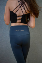 Lade das Bild in den Galerie-Viewer, Cozy Gold IrishDance Leggings, Blue Lagoon
